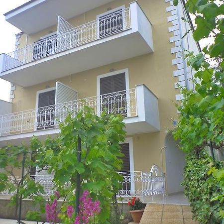 Flora Studios Corfu - Adults Only Benitses  Eksteriør bilde