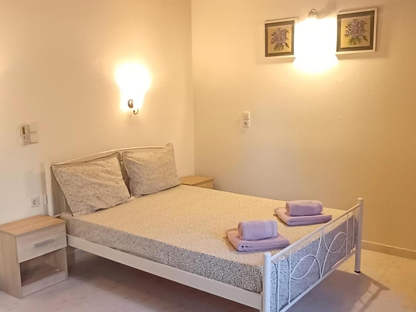 Flora Studios Corfu - Adults Only Benitses  Rom bilde